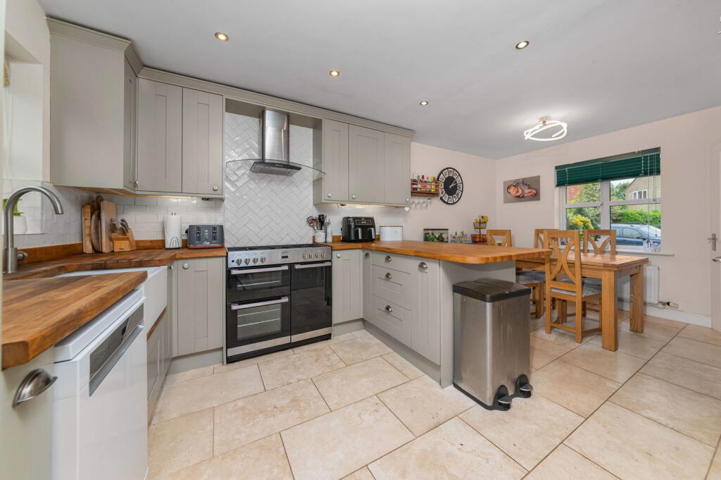 House in Higham Ferrers, North Northamptonshire - View 5