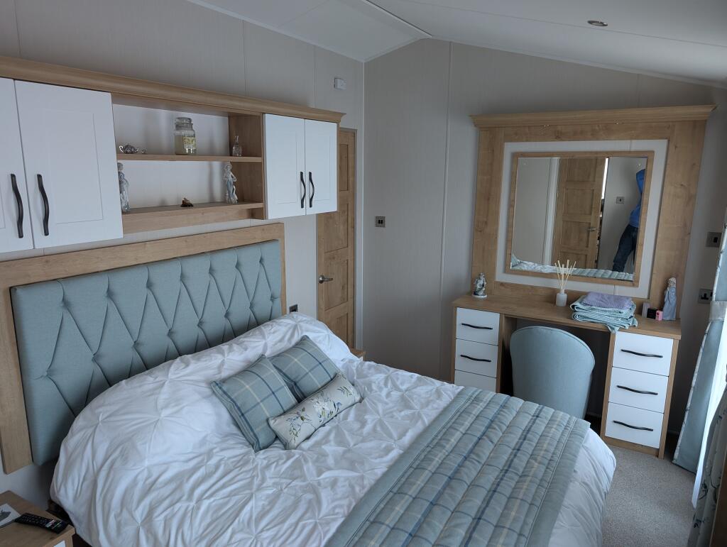 Two Bed Willerby Dorchester (43x14), Crofthead Holiday Park, McNairston, Ayr, South Ayrshire, KA6 6EN photo 5