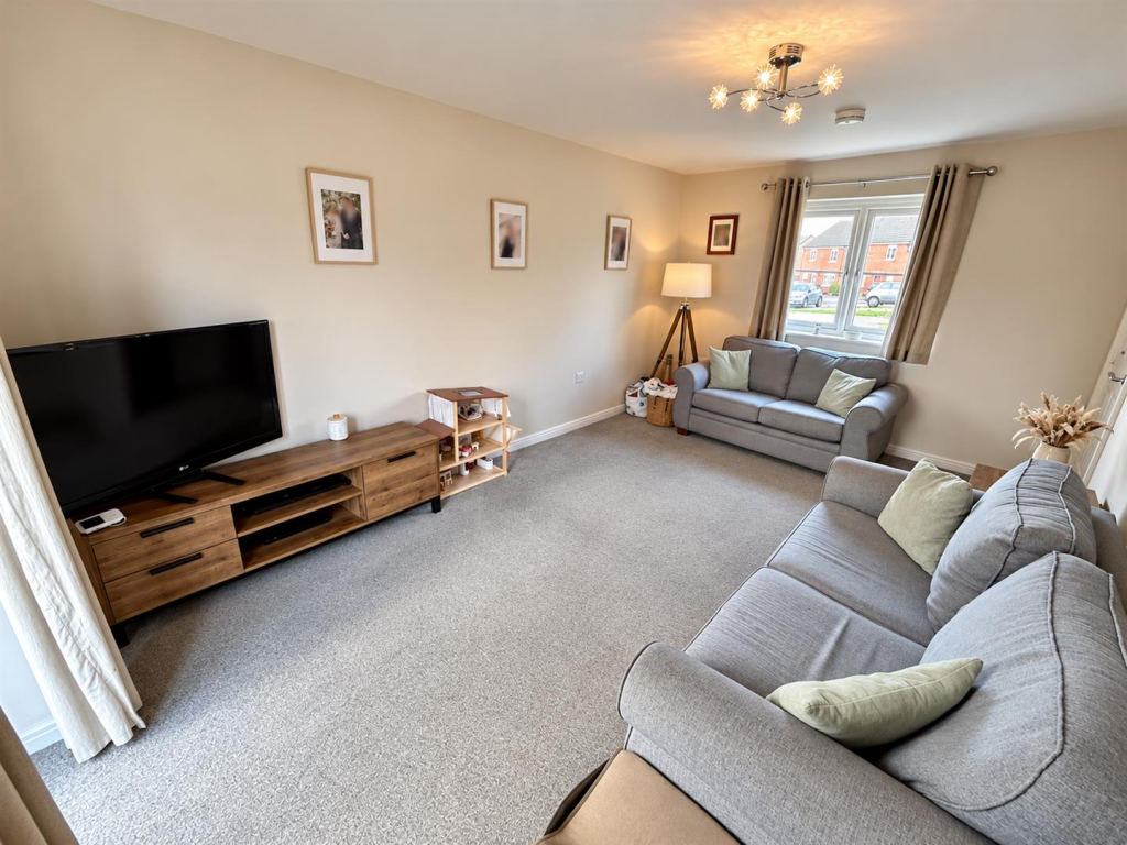 House in Leicester - View 5