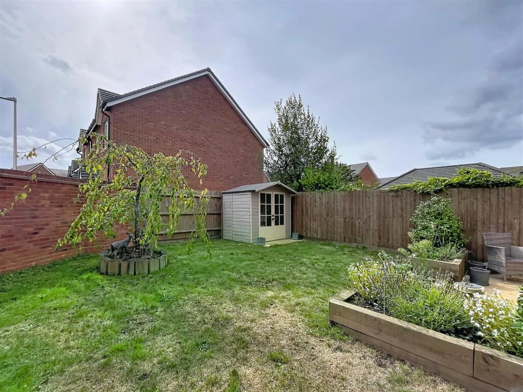 House in Warwick, Burrow Hill Park, Burton Green - View 5