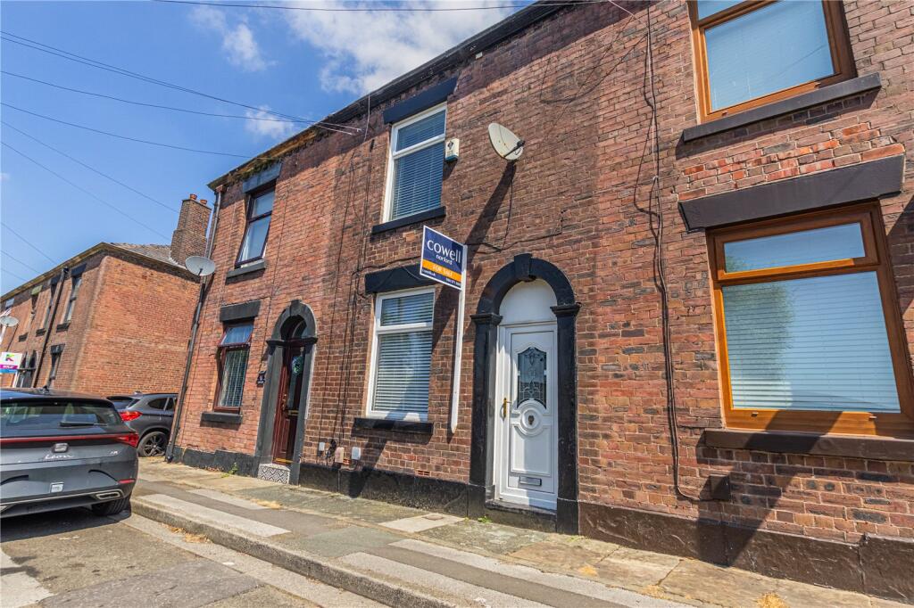 2-bed terraced on Grafton Street, Oldham, Greater Manchester, OL1, £150,000