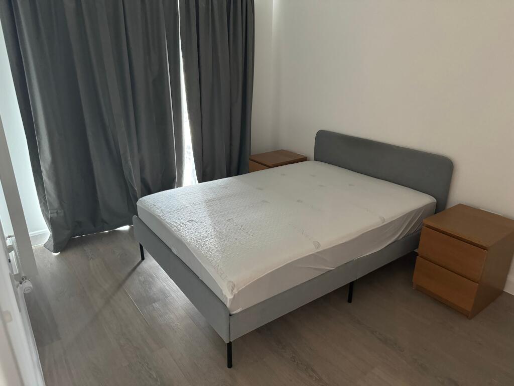 Main image of property: Wellspring House, 11 Seagull Lane