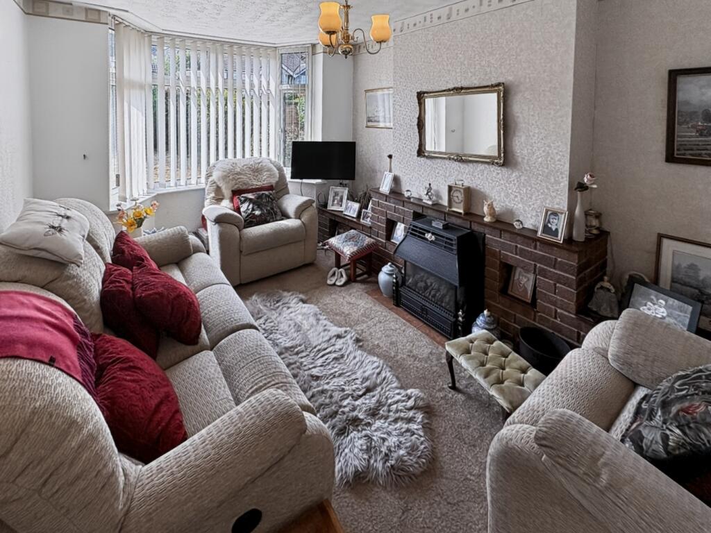 House in Daventry, West Northamptonshire - More