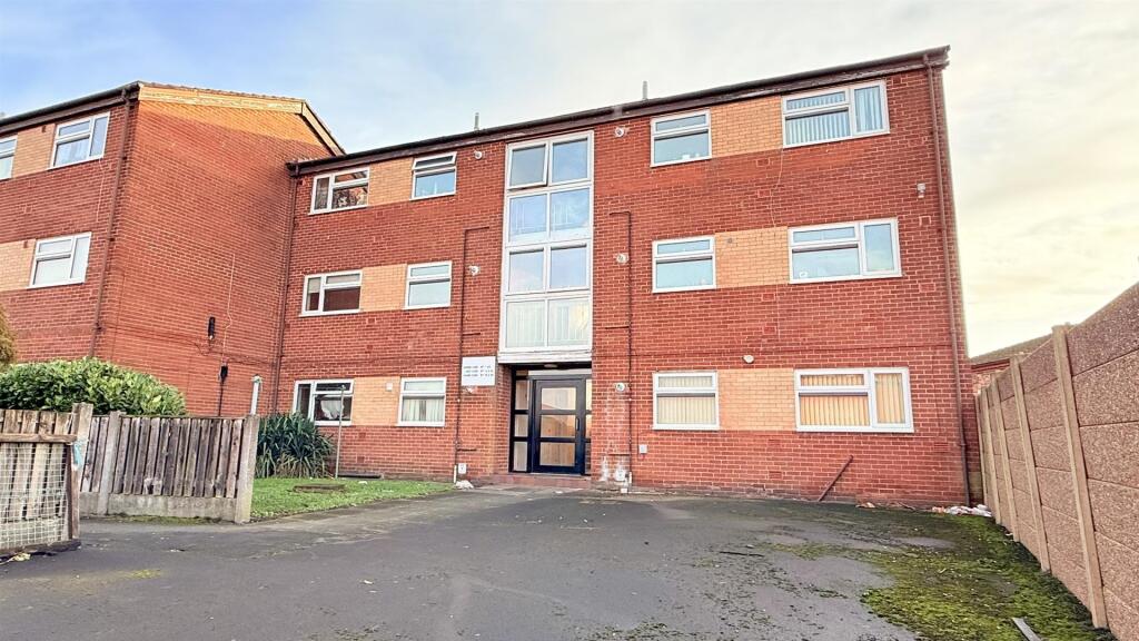 Main image of property: Hostock Close, Whiston