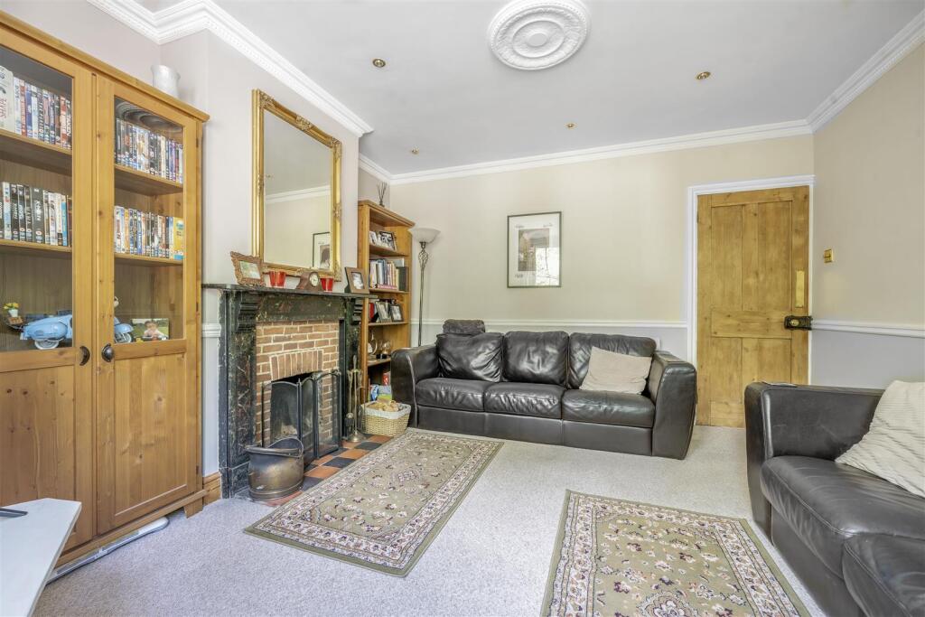House in Reading - View 5