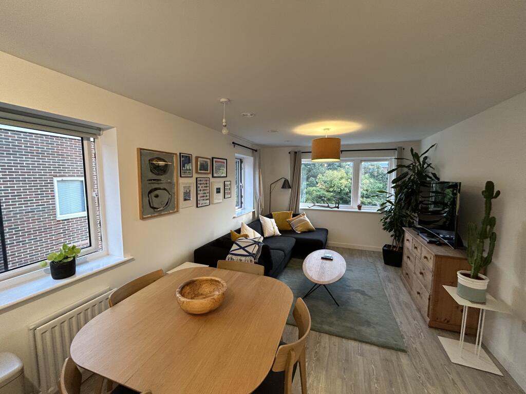 Additional image 3 of Blossom Drive, WELWYN GARDEN CITY
