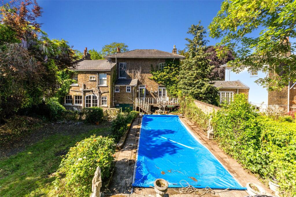 Clarence Crescent, Windsor, Berkshire, SL4 photo 3