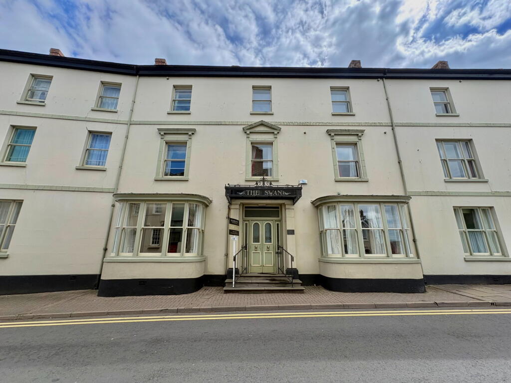 Main image of property: Swan House, Edde Cross Street, Ross-on-wye, Herefordshire, HR9 7FY