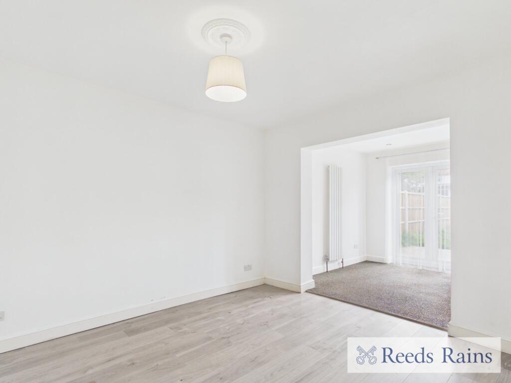 House in Romford - View 5