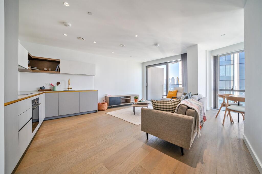 Main image of property: No.4, Upper Riverside, Cutter Lane, Greenwich Peninsula, SE10