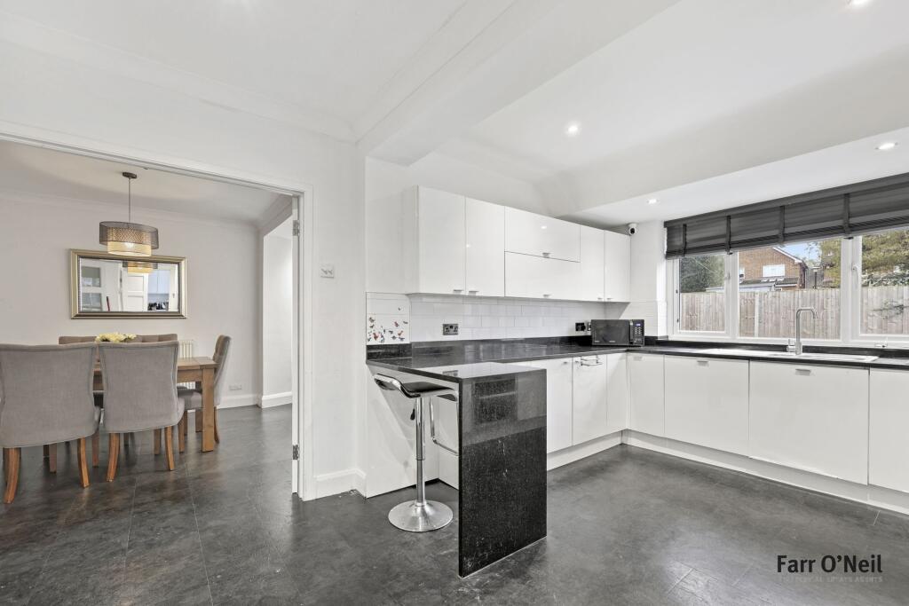 Tilney Drive, Buckhurst Hill, IG9 photo 4