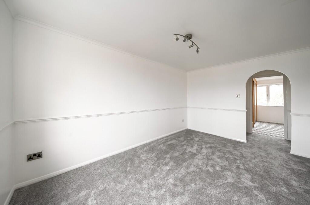 Apartment in Epping Forest, Waltham Abbey - More