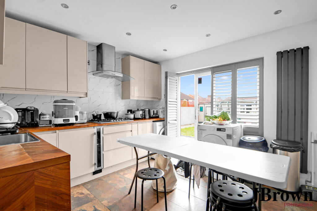 House in London - View 3