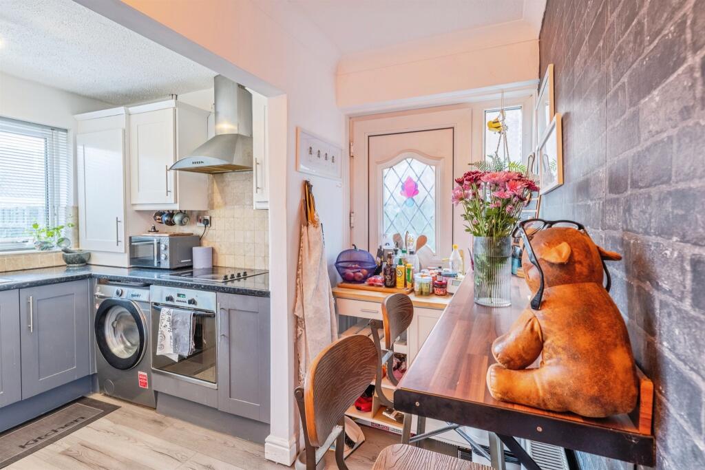 House in Hull, Kingston upon Hull - View 4