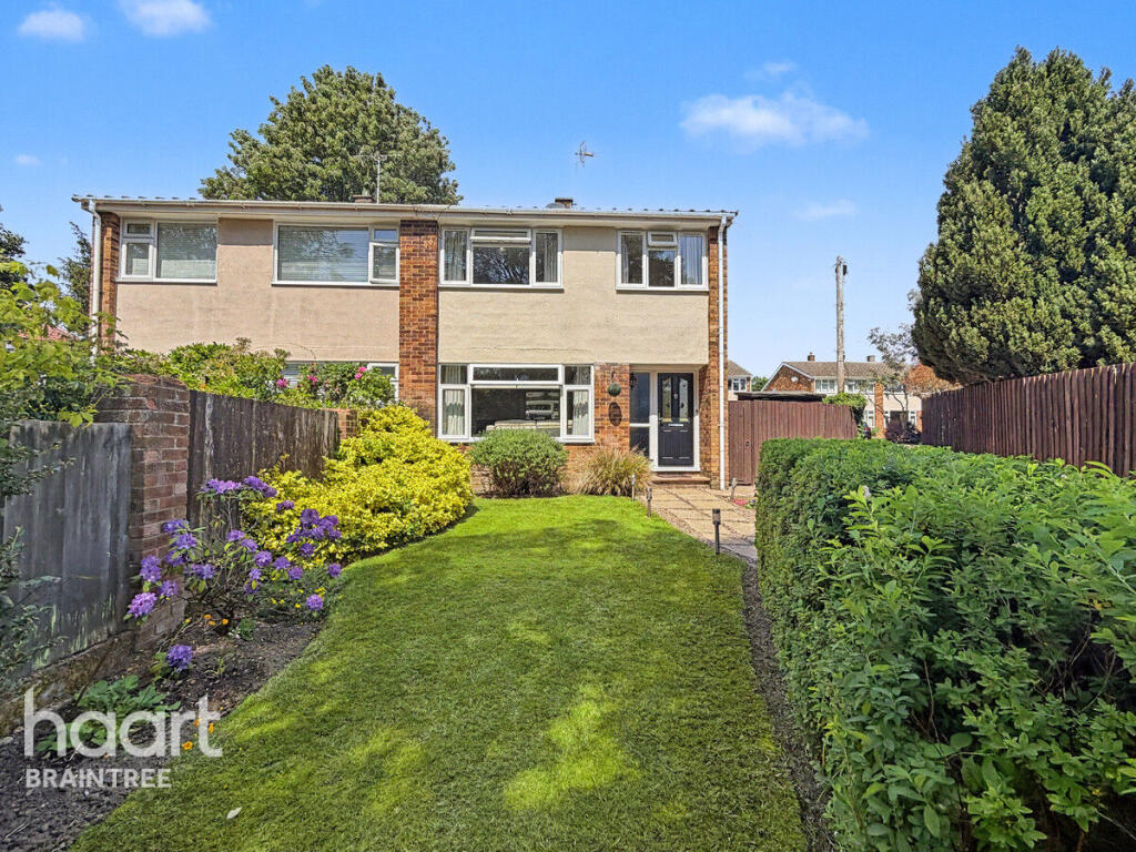 3-bed semi-detached on River View, Braintree, £375,000