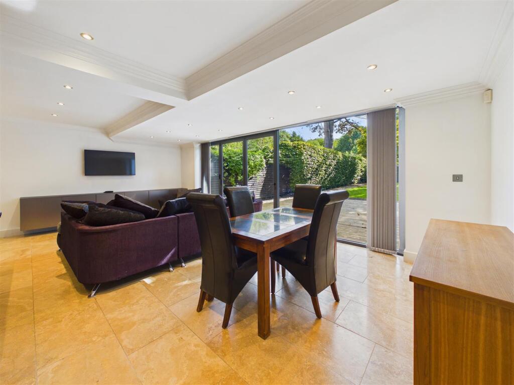 House in Anlaby - View 4
