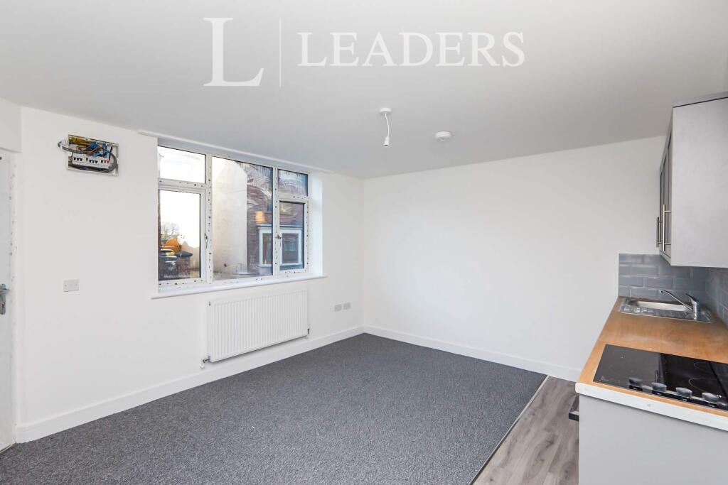Apartment in Derby - View 5