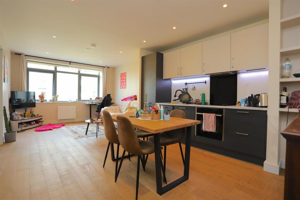 Main image of property: Vesta Street, M4