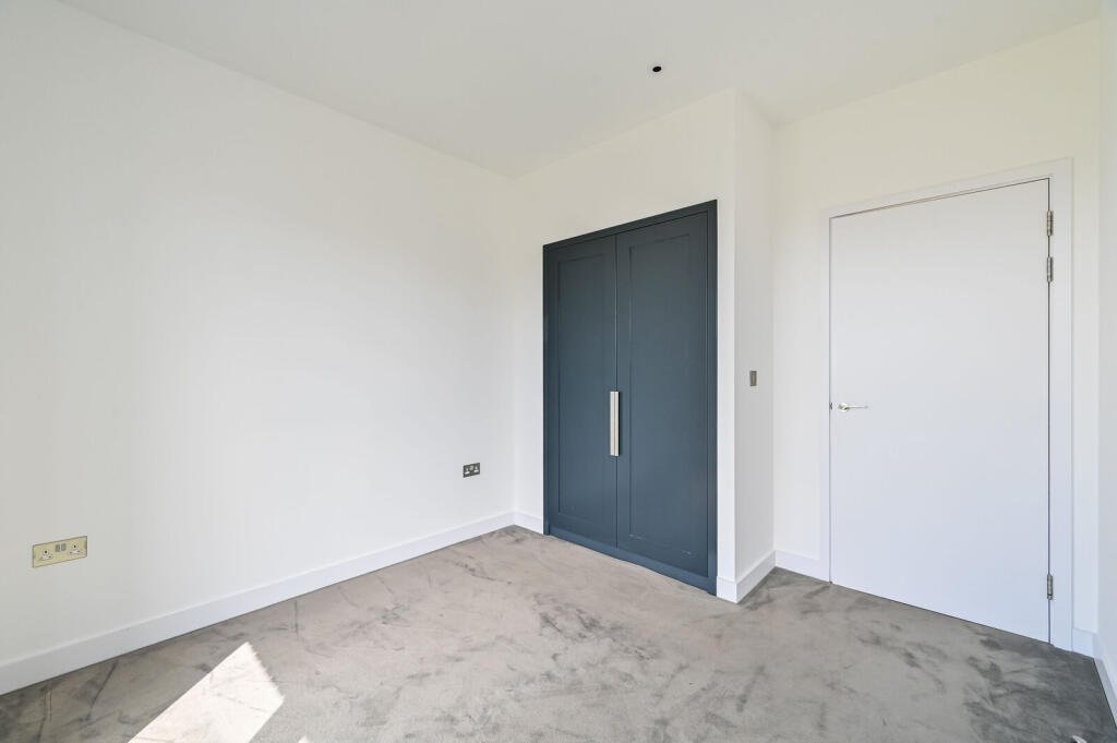 Apartment in London - View 3