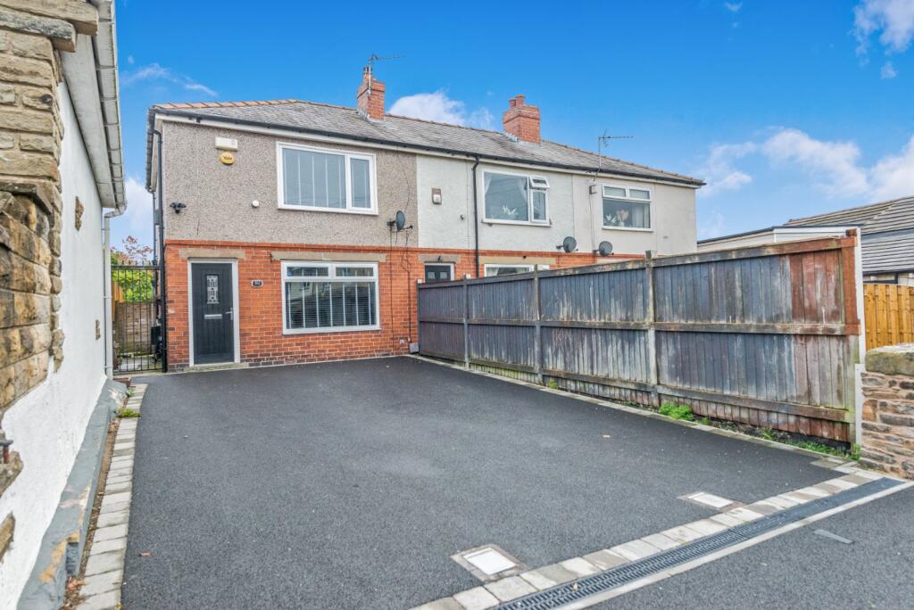 Main image of property: Old Lane, Birkenshaw, Bradford, BD11