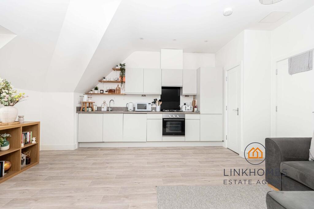 Apartment in Bournemouth - View 2