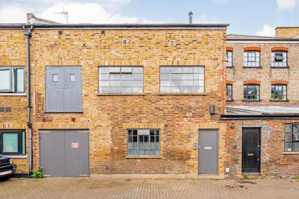 Main image of property: Orleston Mews, Holloway