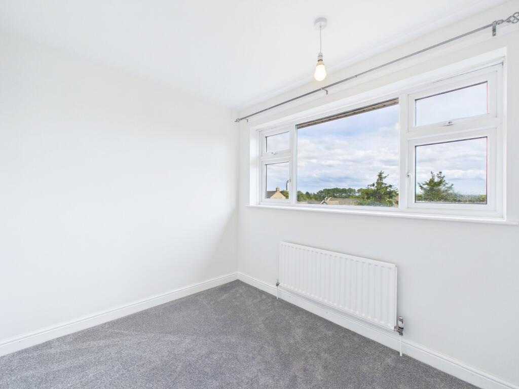 House in Huntingdonshire, Yaxley - More