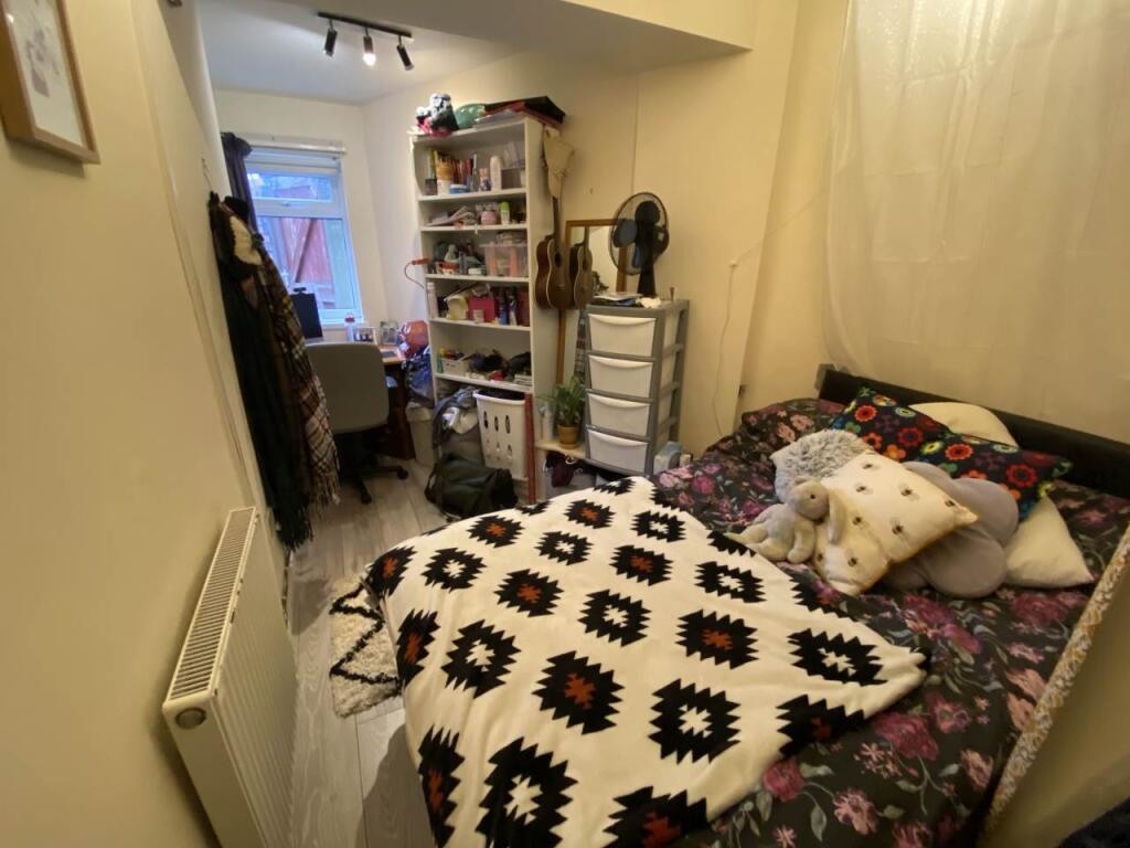 House in Cardiff - View 4