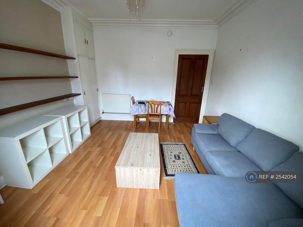 Apartment in Aberdeen, Bannermill, Castlehill and Pittodrie - View 2