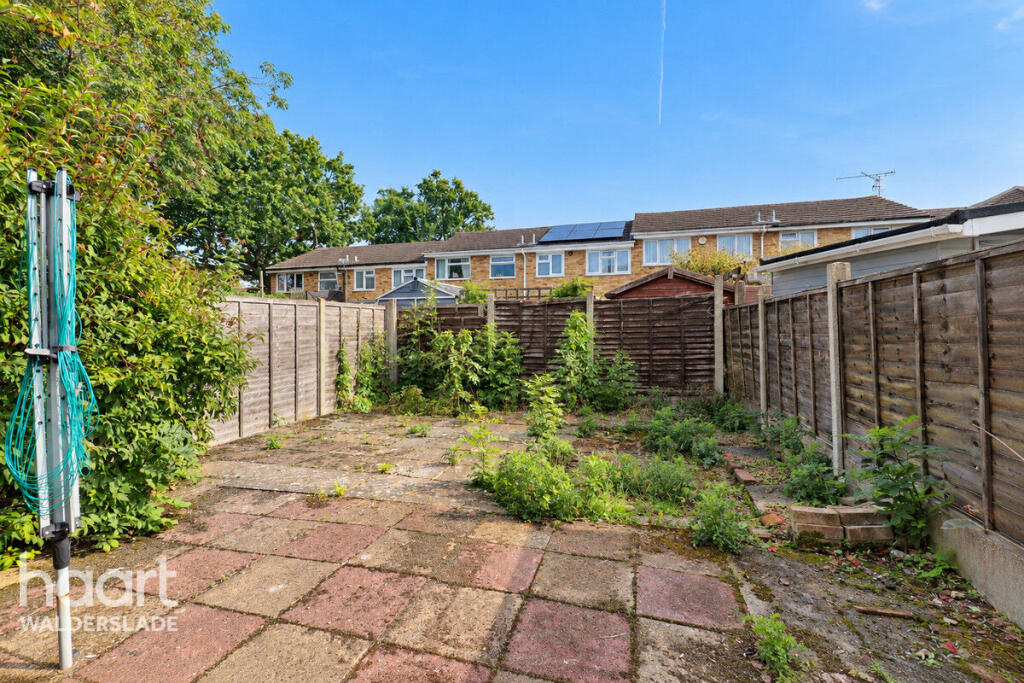 Courtfield Avenue, Chatham photo 4