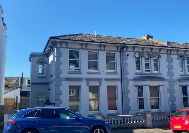 Main image of property: Flat 9, 142-144 Eastern Road, Brighton, BN2 0AE
