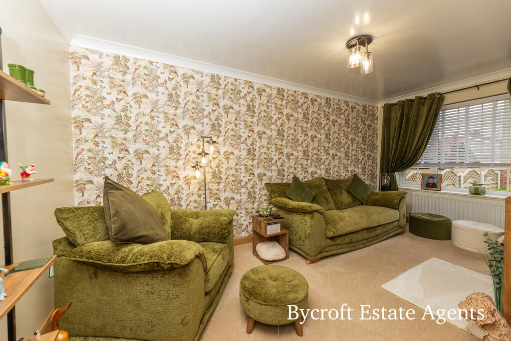 Laburnum Close, Bradwell photo 2