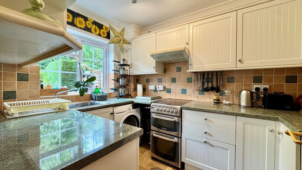 House in Kintbury, West Berkshire - View 2