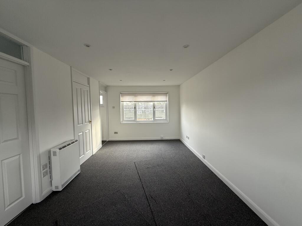 Additional image 3 of Honeybourne, B77