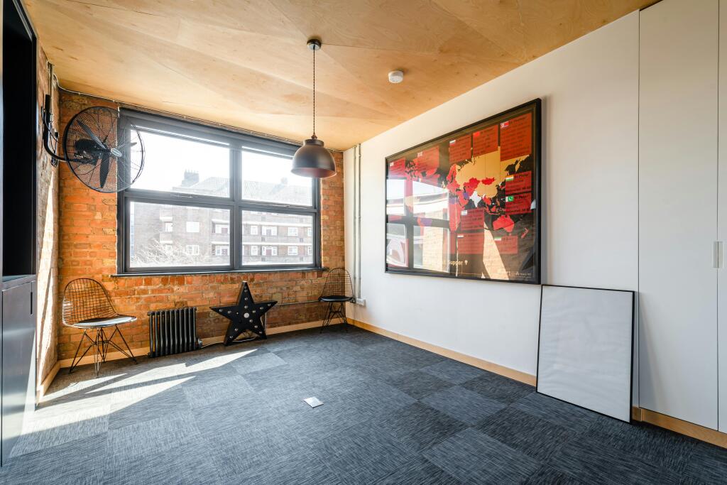 London Fields Studios 1819 3.jpg