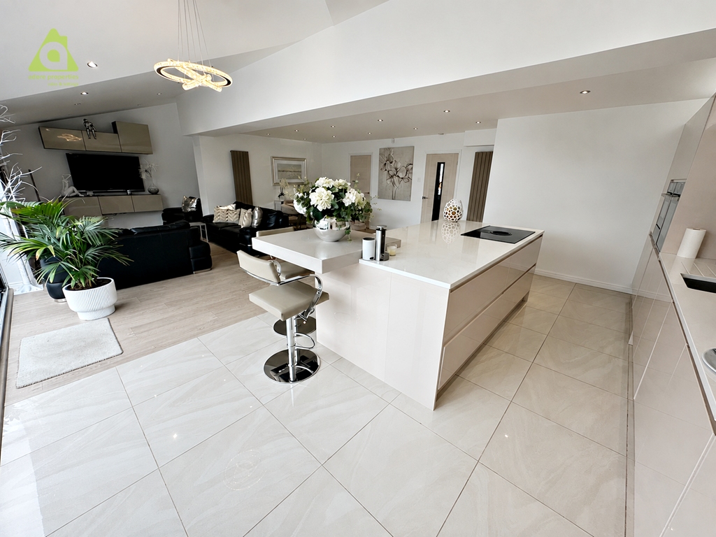 Firs Road, Over Hulton, BL5 1EZ photo 3