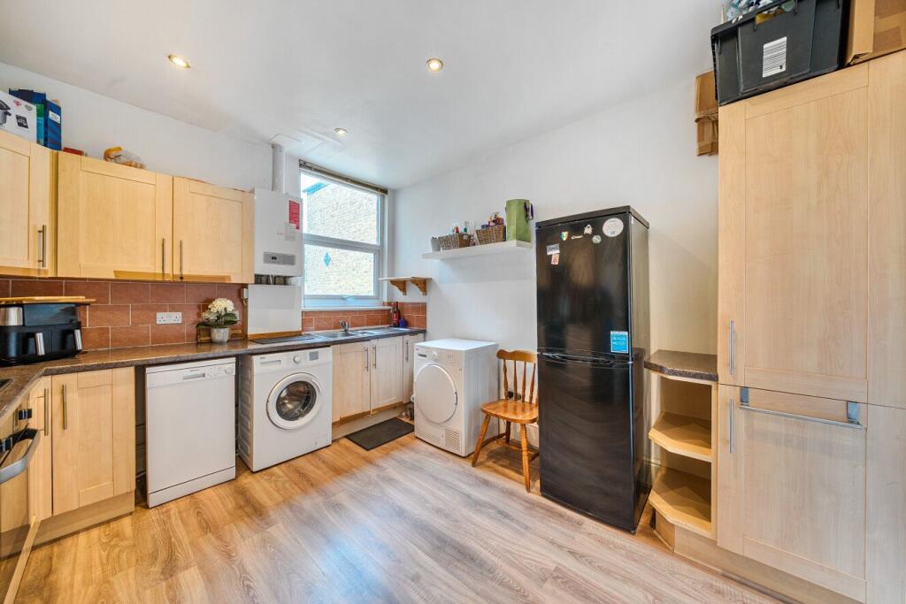 House in London - View 4