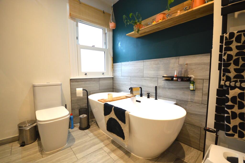 Keppel Road, London, E6 photo 4