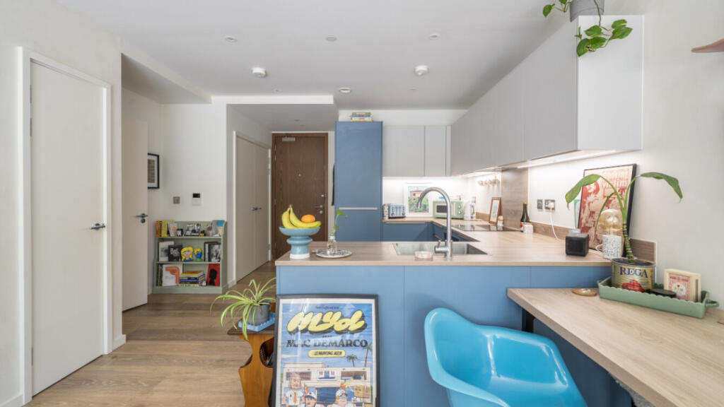 Apartment in London - View 6
