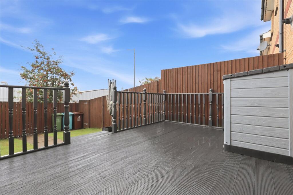 House in Coatbridge, Coathill - More
