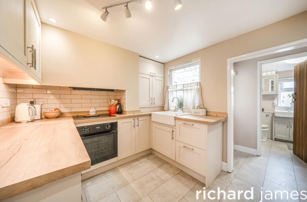 House in Bradenstoke, Lyneham and Bradenstoke - View 4
