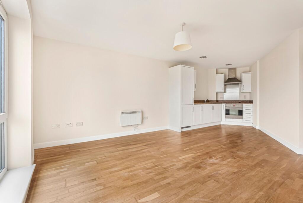 Apartment in Stevenage - View 5