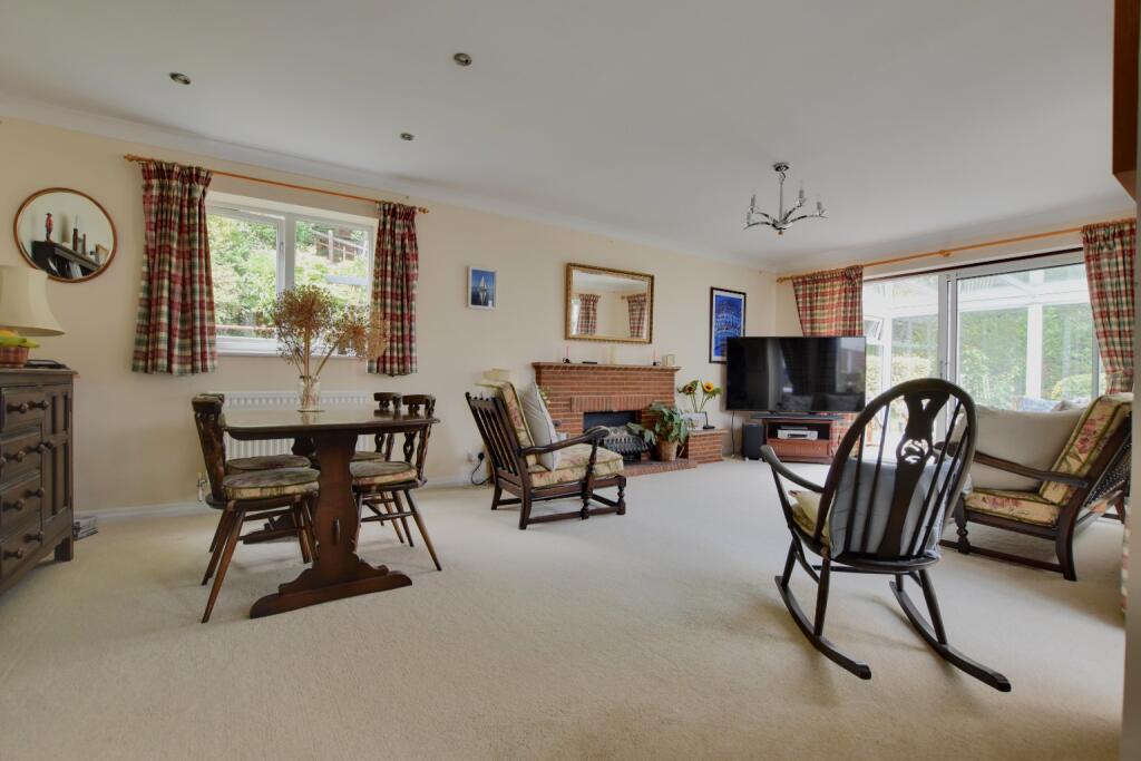 77 Longship Way photo 4
