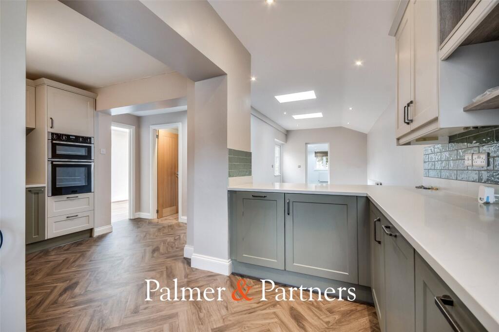 House in Chelmsford, Galleyend, Galleywood - View 3