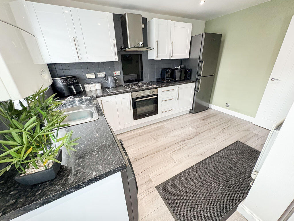 House in Newcastle upon Tyne - View 3