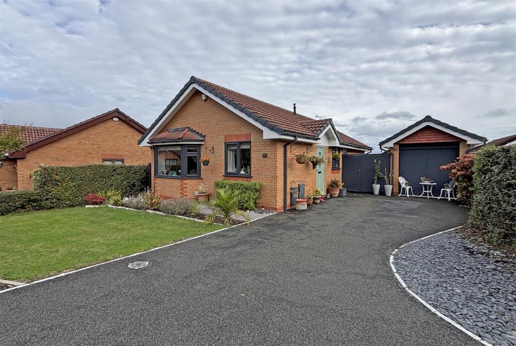 Main image of property: Ffordd Tan'r Allt, Abergele, Conwy, LL22