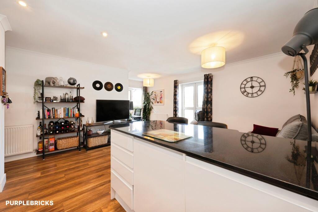 Apartment in Guildford - View 4