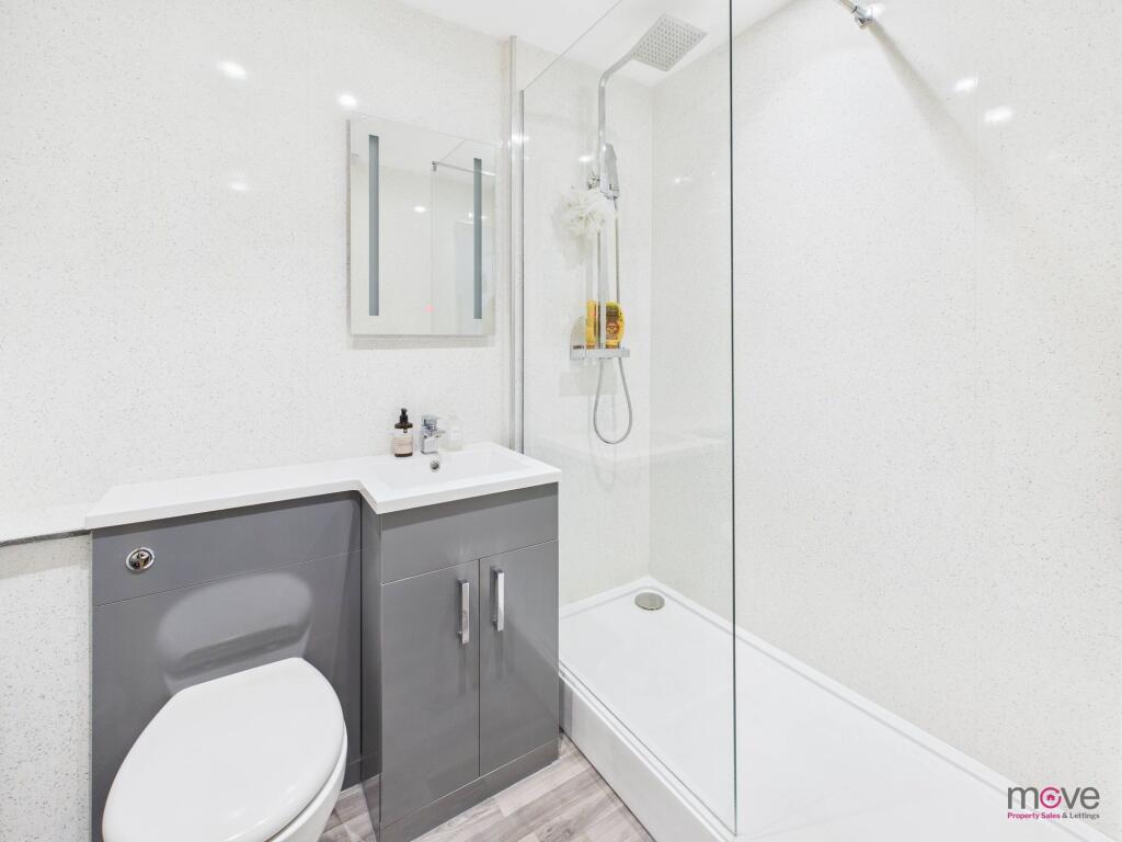 Apartment in Worcester - More