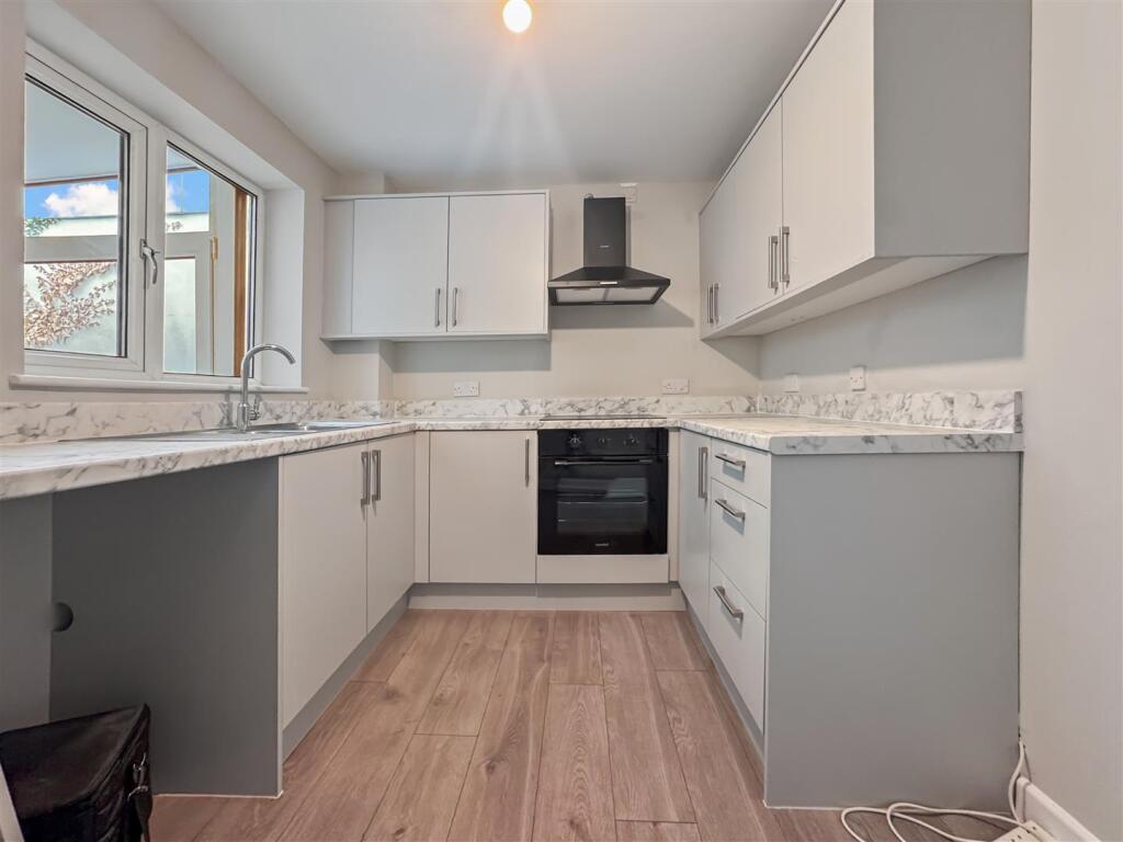 House in Blaby, Narborough - View 2