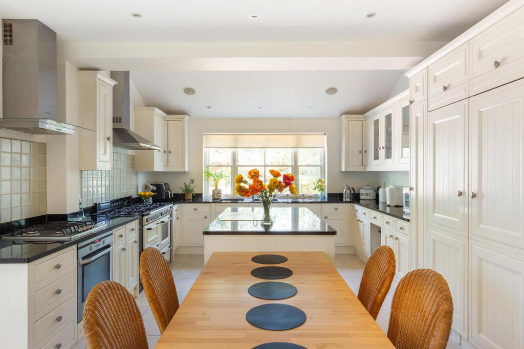 House in London - View 4